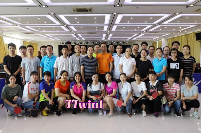 Tuổi trẻ sôi động, dám 